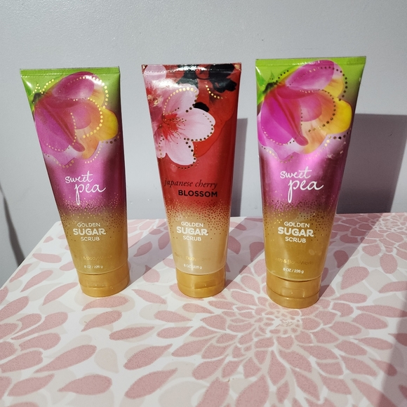 Bath & Body Works Bath & Body Bath Body Works Golden Sugar Scrub